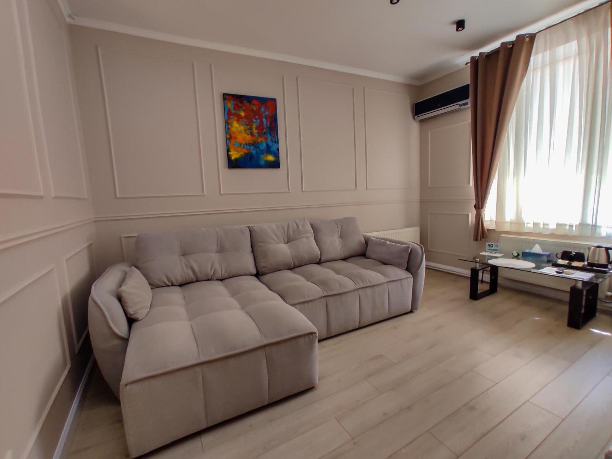 Vip Hotel Izmail Bagian luar foto