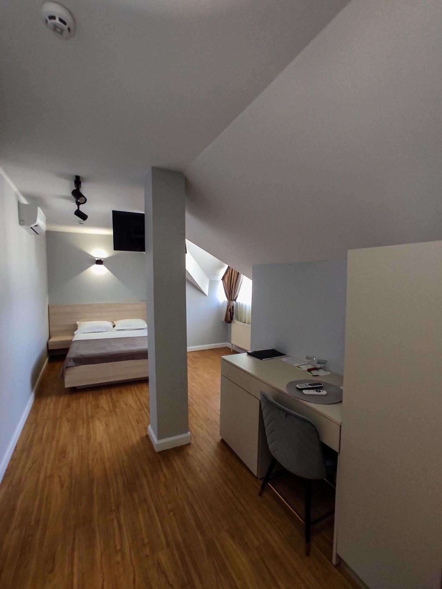 Vip Hotel Izmail Bagian luar foto