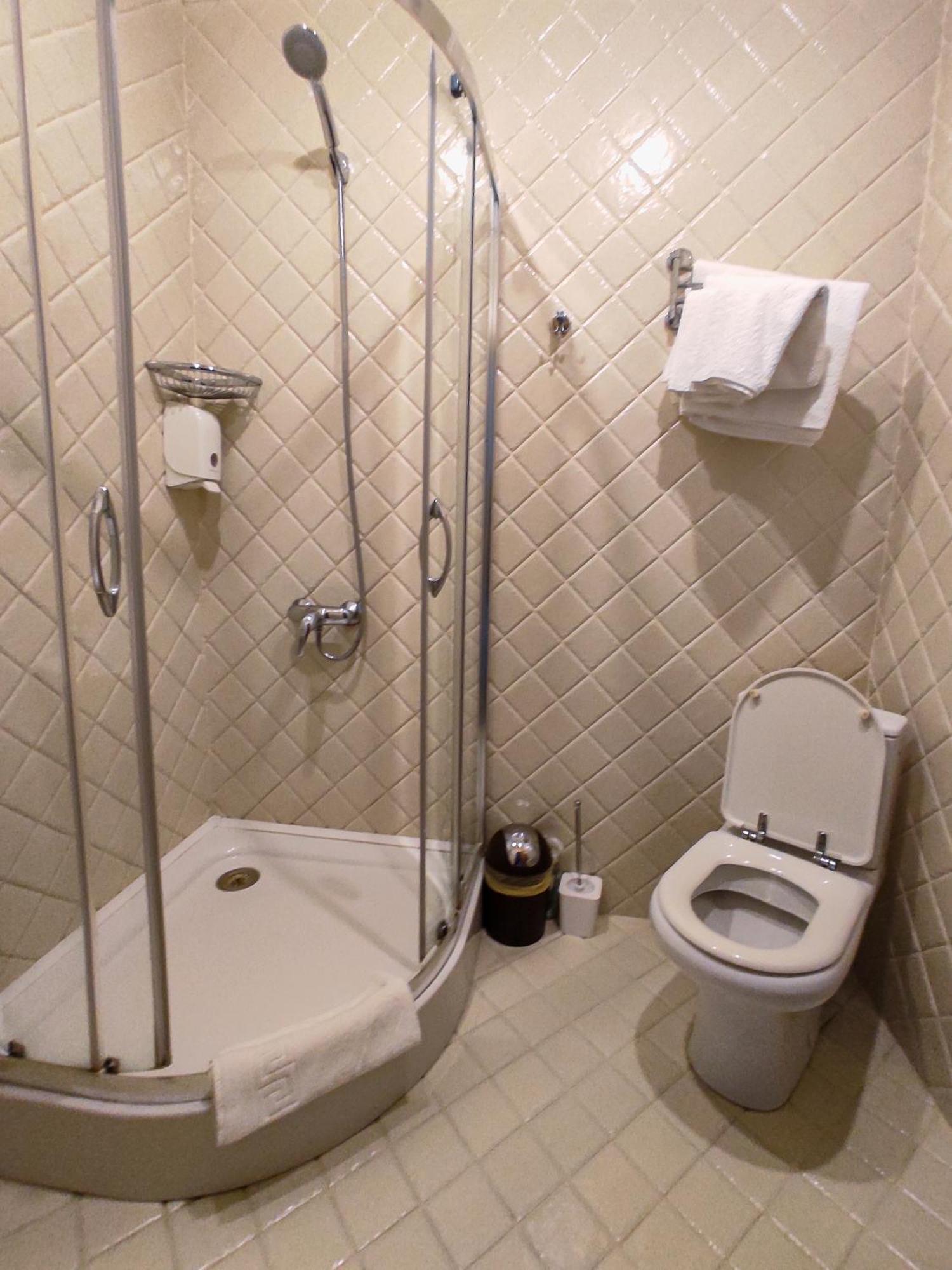 Vip Hotel Izmail Bagian luar foto