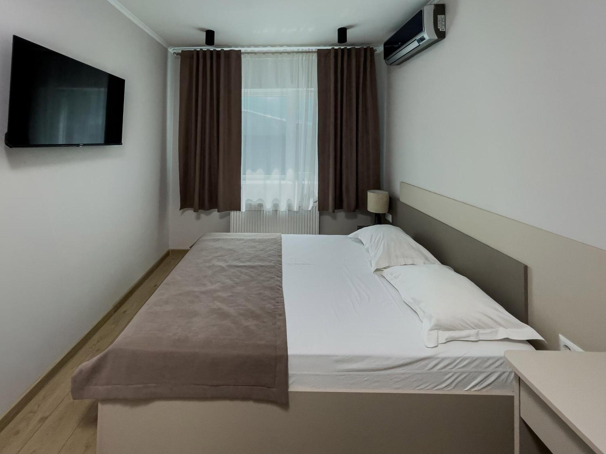 Vip Hotel Izmail Bagian luar foto