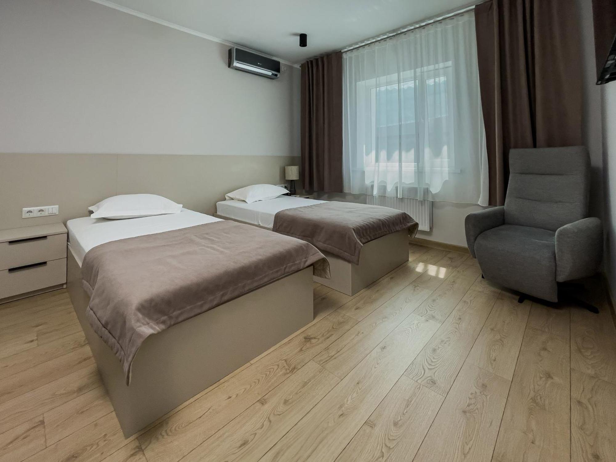 Vip Hotel Izmail Bagian luar foto
